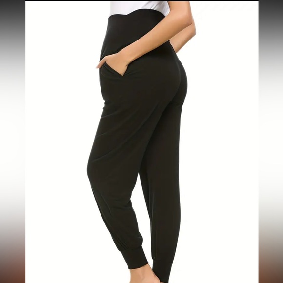 Maternity Jogger Pants with pockets - Picture 3 of 3
